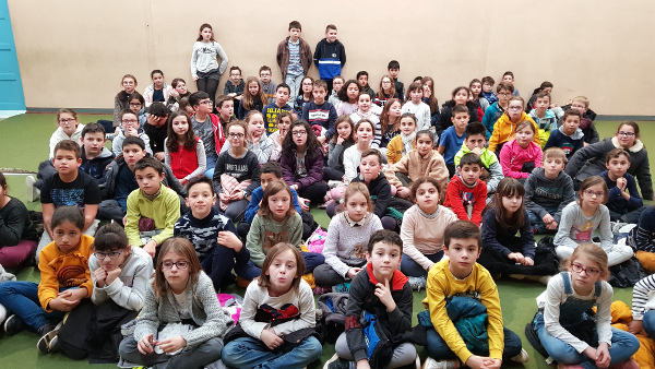 enfants de l'école primaire de l'école privée